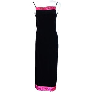 Papell Boutique Vintage Y2K Open Back Velvet Gown